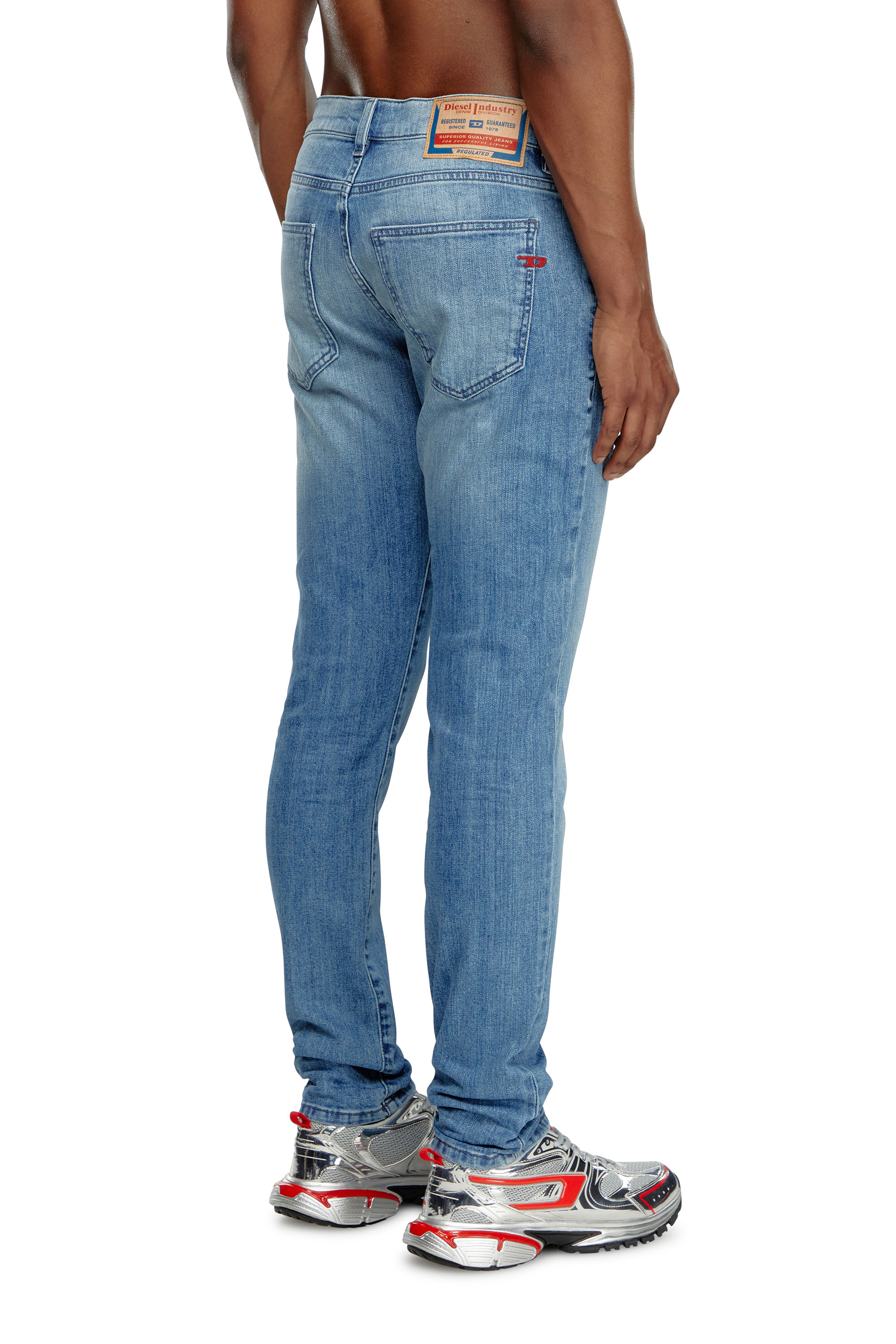 Diesel - Slim Jeans 2019 D-Strukt 0GRDI Homme, Bleu Clair - Image 4