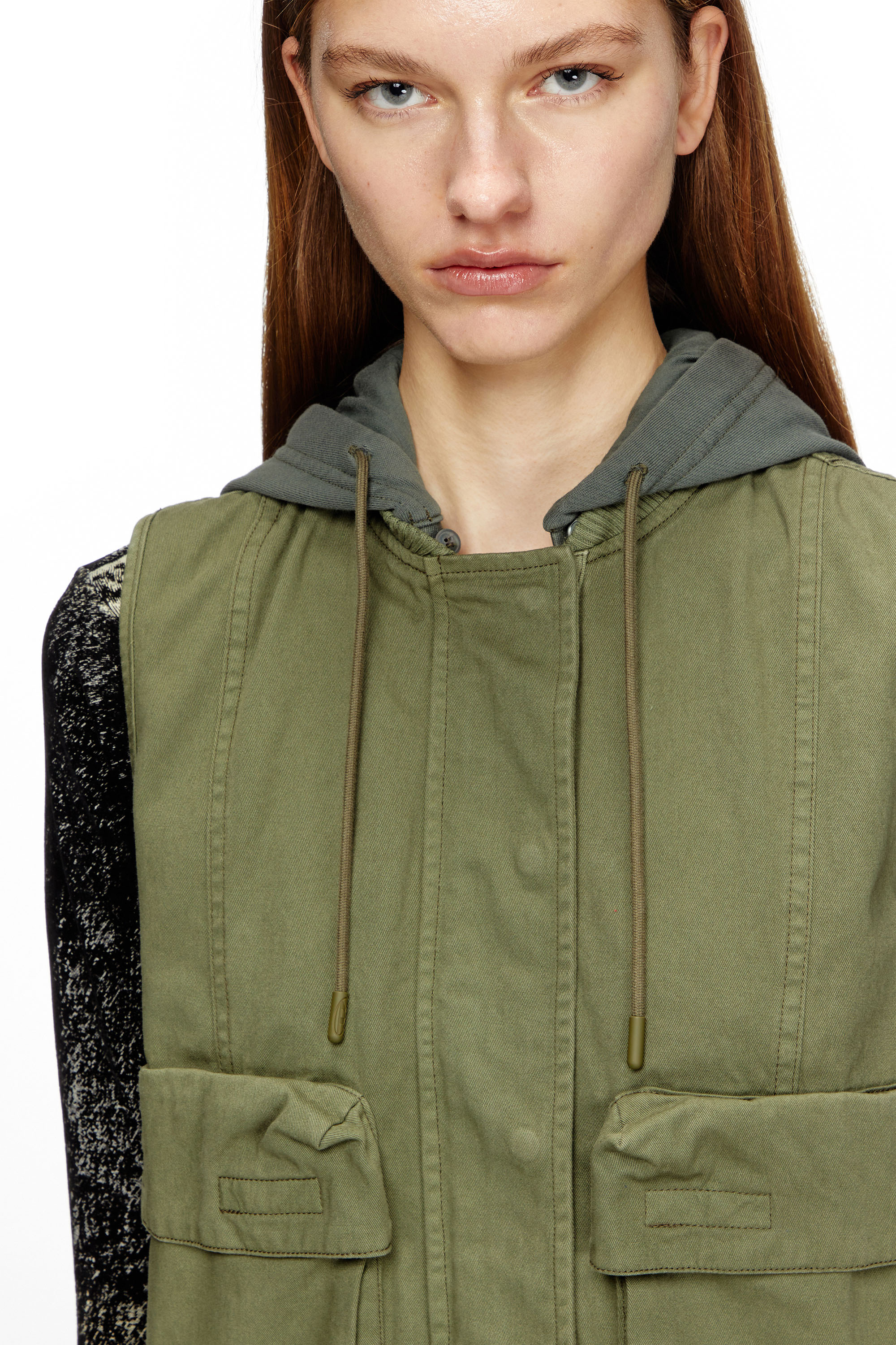 Diesel - G-ENESIS, Hooded cargo vest in cotton twill Femme in Vert - 4