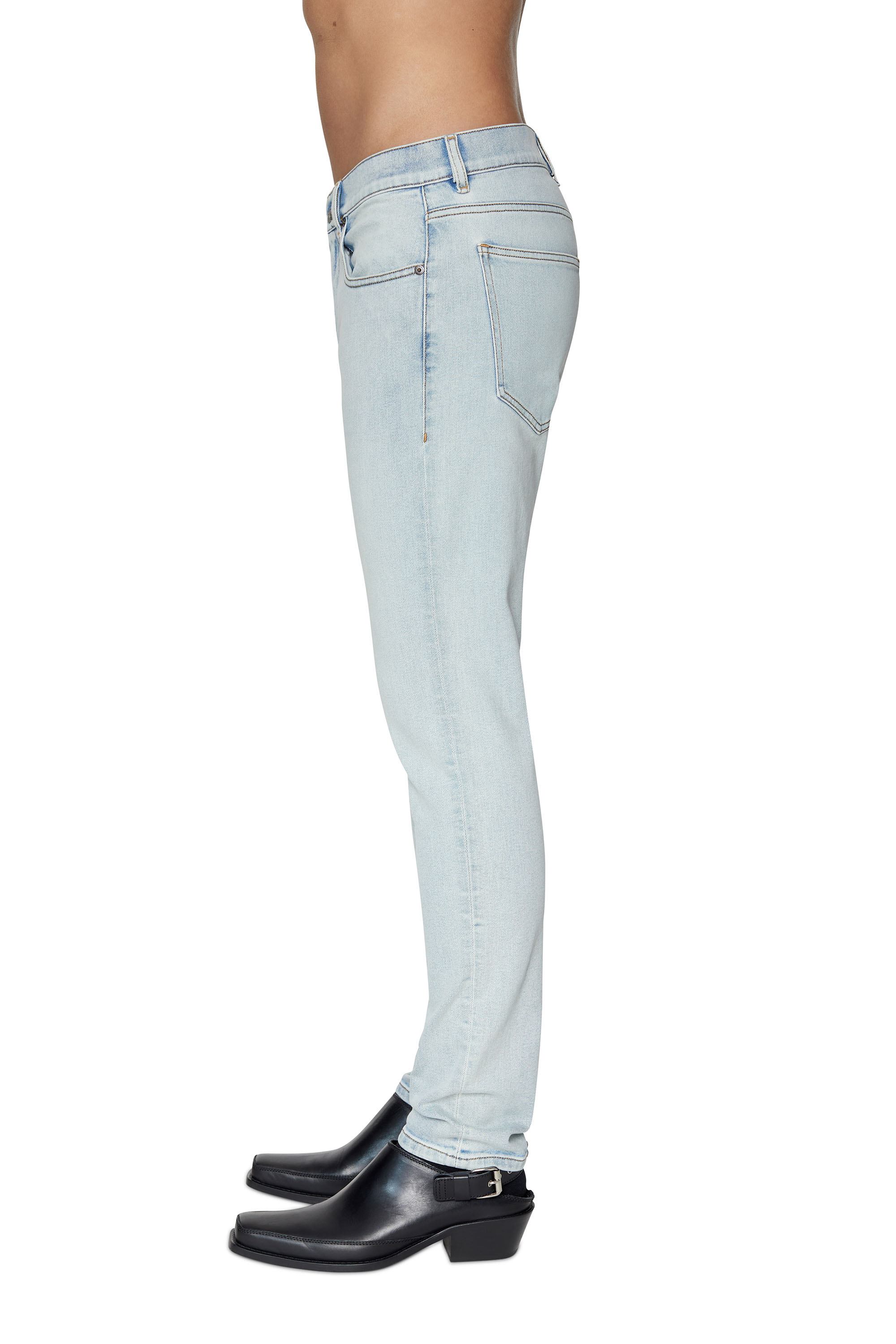Diesel - Slim Jeans 2019 D-Strukt 09C08, Bleu Clair - Image 4