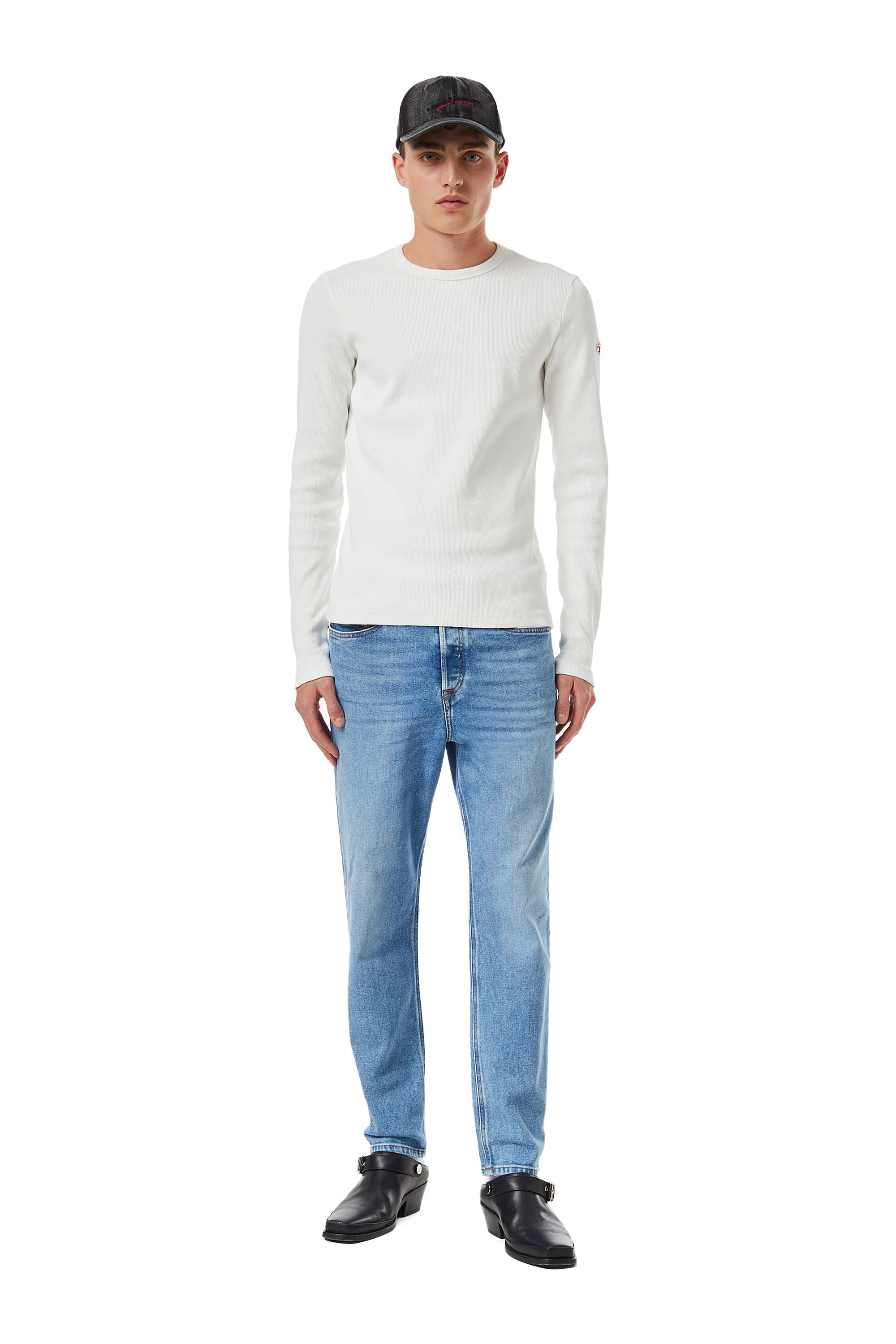 Diesel - 2005 D-Fining 09B92 Tapered Jeans, Bleu Clair - Image 5