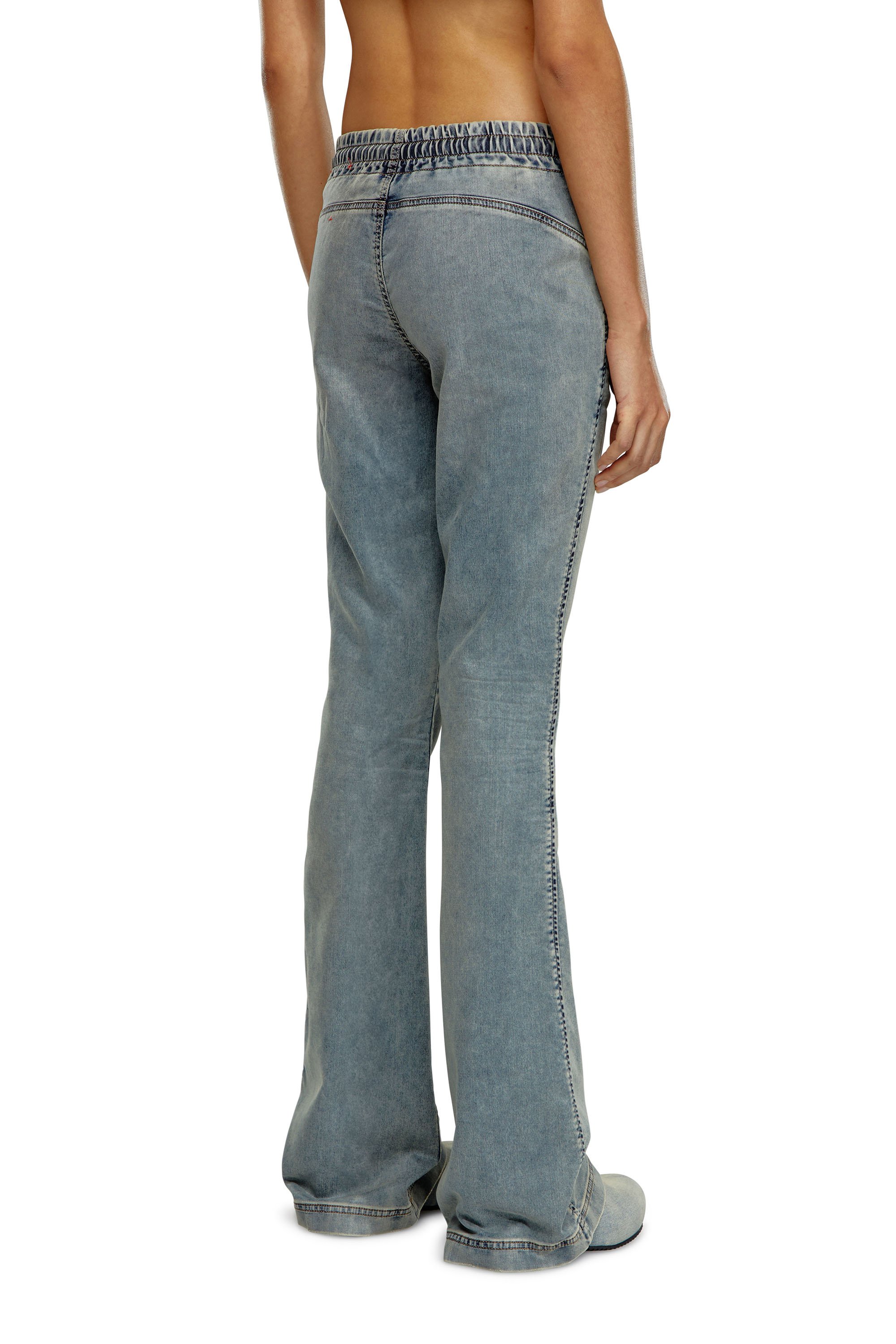 Diesel - Femme Bootcut and Flare 2069 D-Ebbey Joggjeans® 068JW, Bleu moyen - Image 4