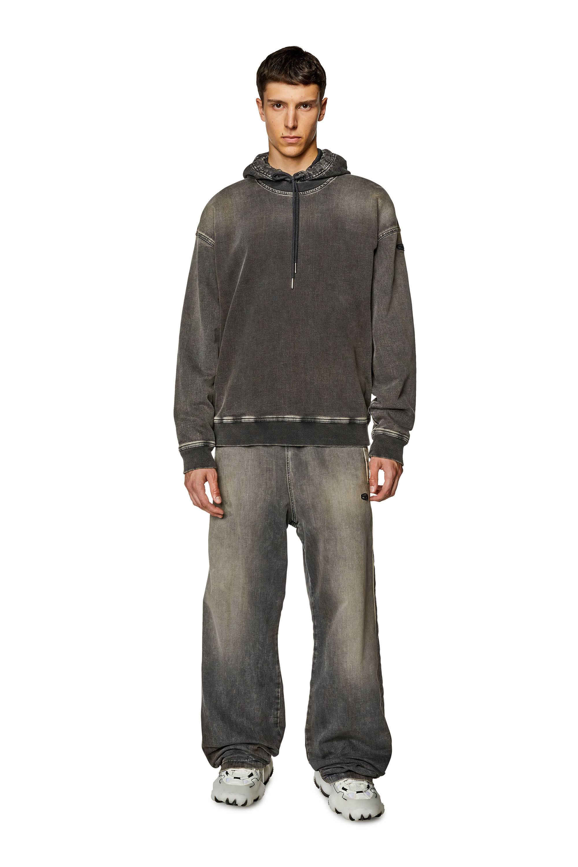 Track Denim Men: baggy jeans, hoodies, shorts | Diesel®