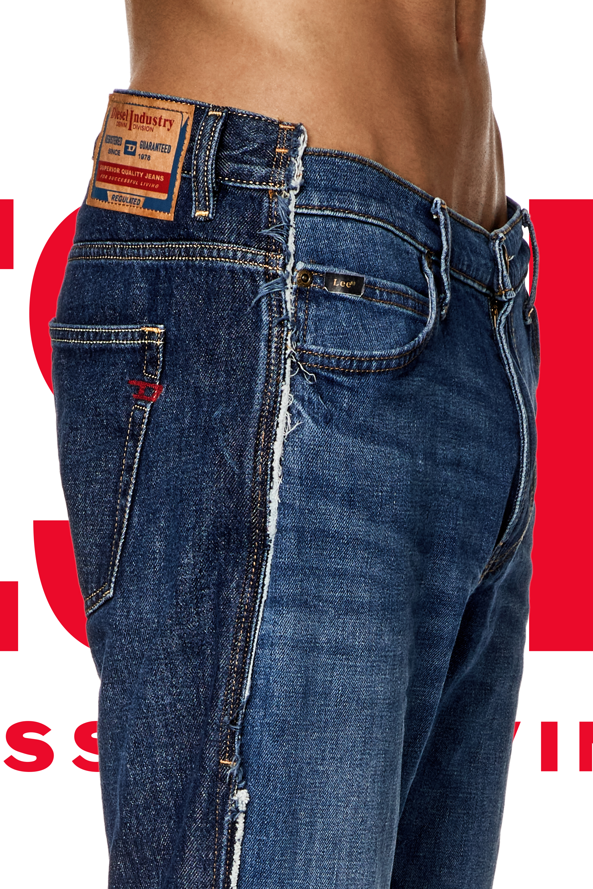 Diesel - Straight Jeans Dieseloves 04 09K47, Bleu moyen - Image 2