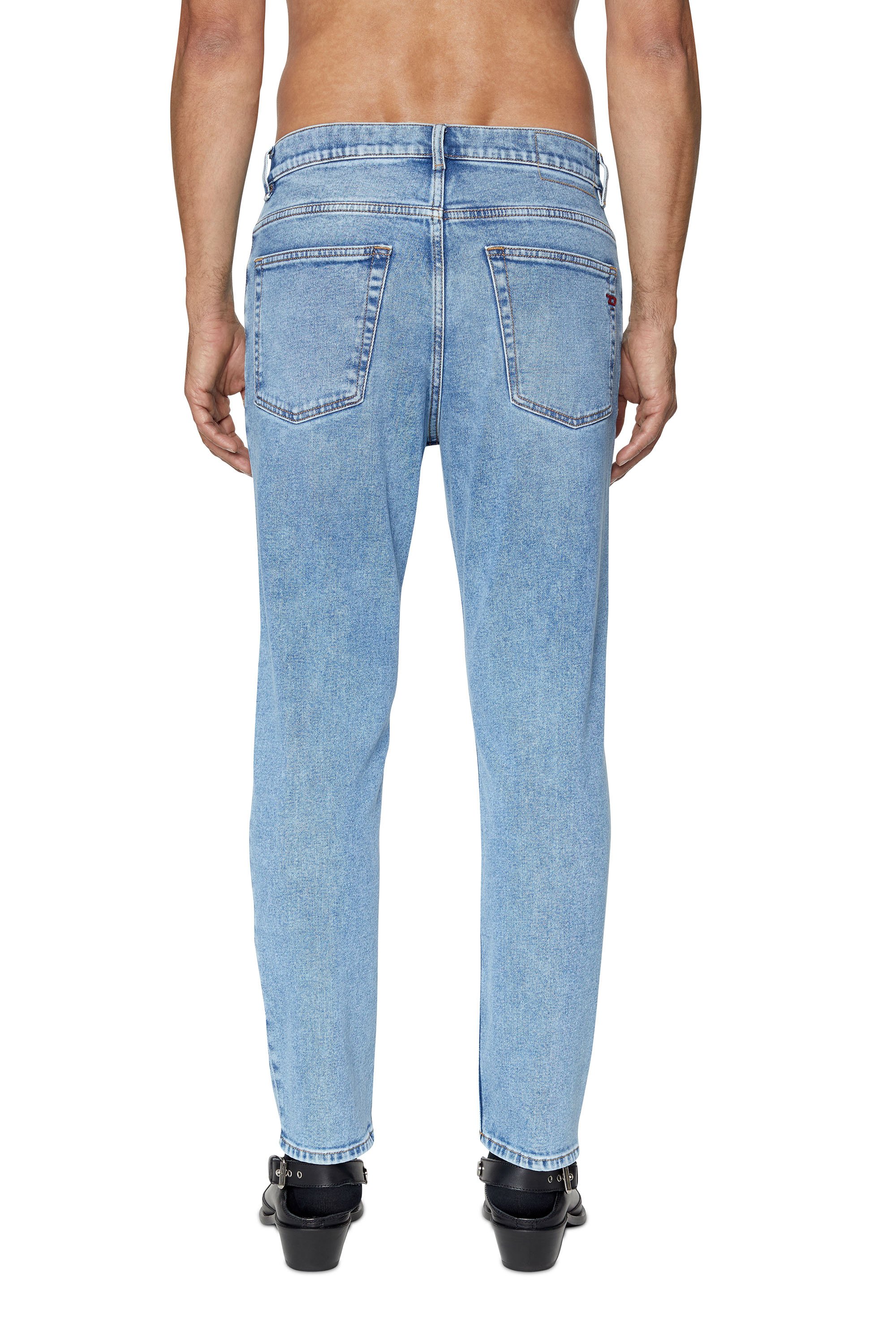Diesel - Tapered Jeans 2005 D-Fining 09B92, Bleu Clair - Image 3