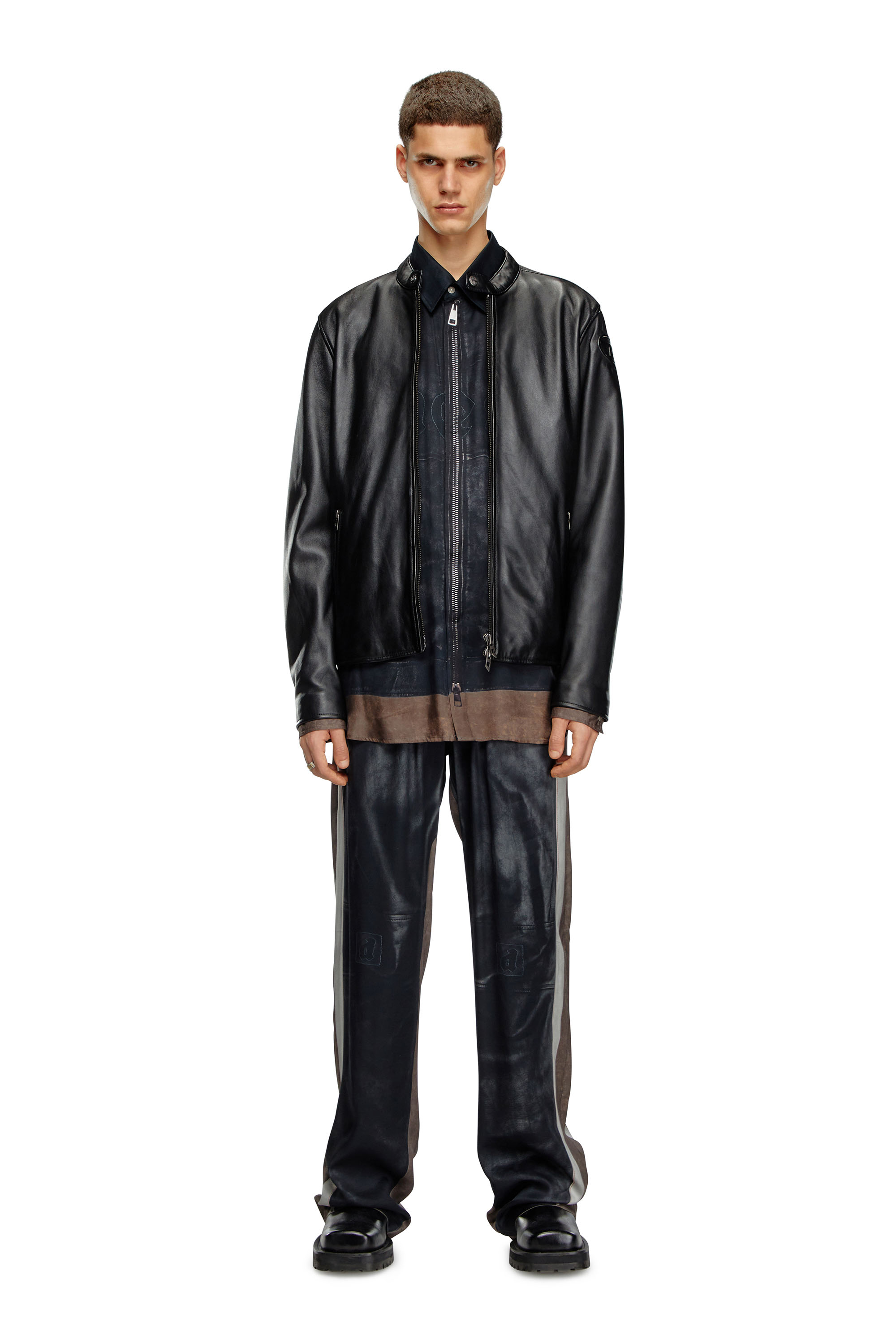 Diesel - L-CARVER, Blouson biker en cuir avec logo embossé Homme in Noir - 2