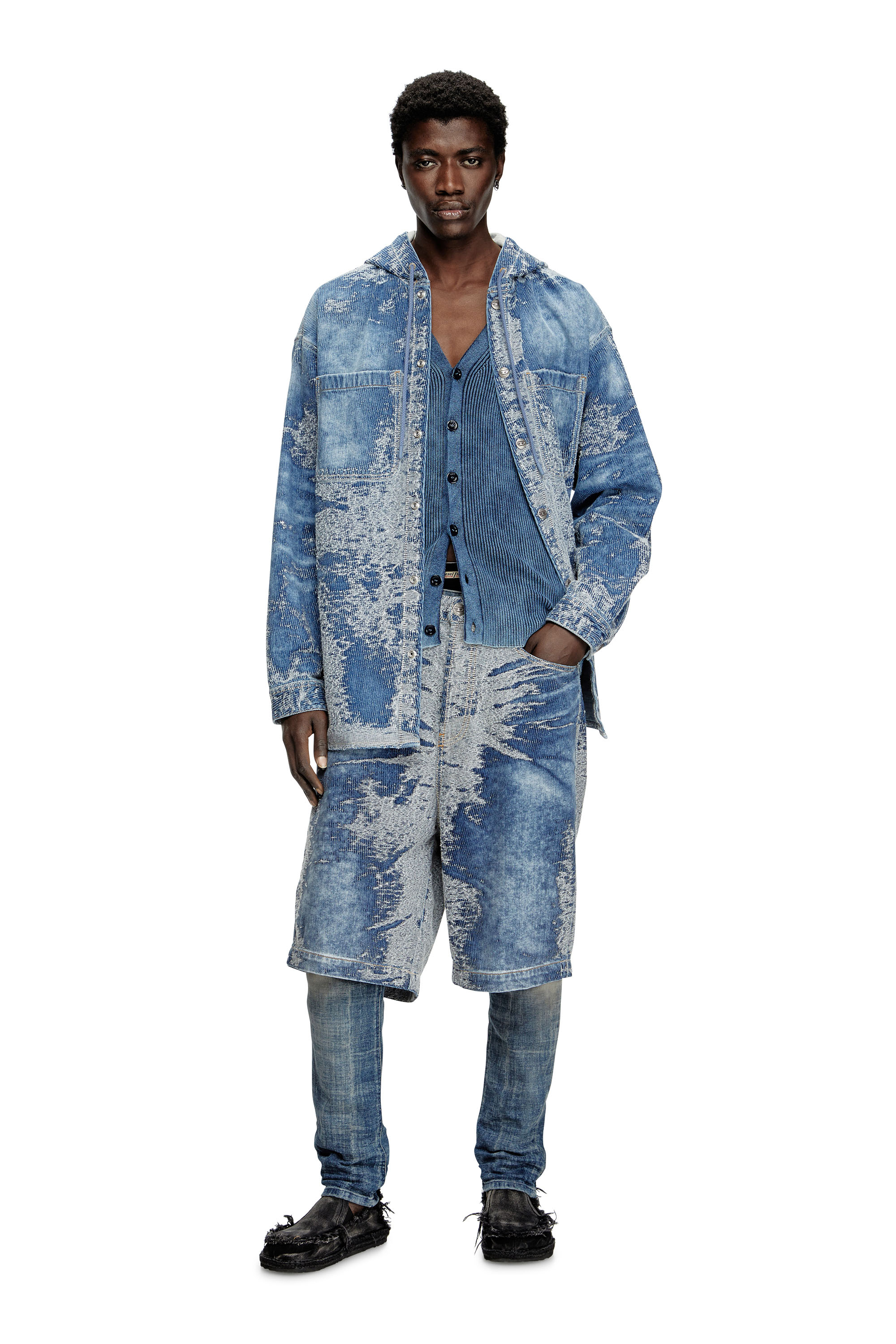 Diesel - D-DEWNYS-HOOD-S, Surchemise en denim jacquard effet vieilli Homme in Bleu - 5