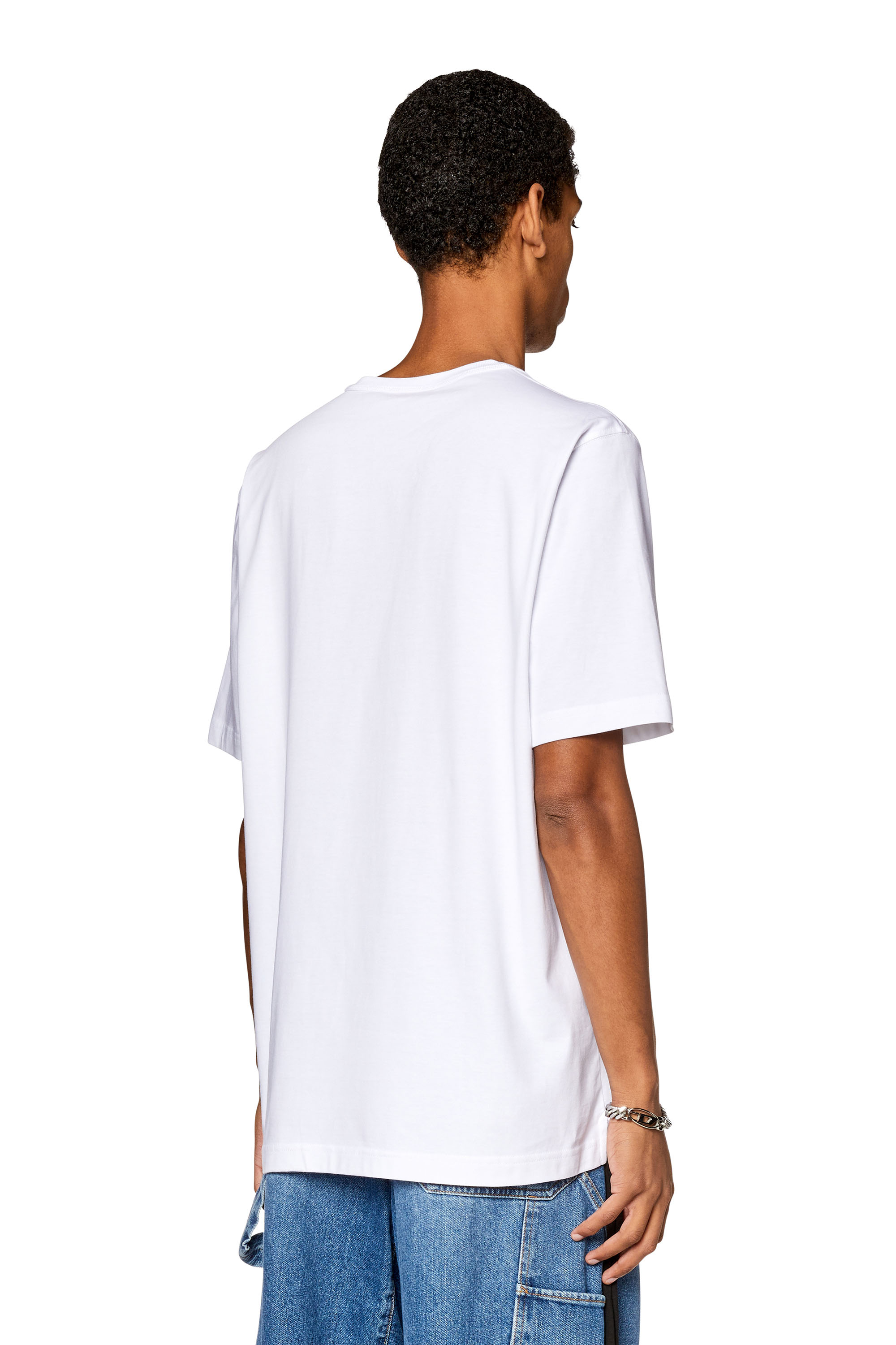 Supreme Printed, Graphic Print, Typography Men Round Neck White T-Shirt -  Buy Supreme Printed, Graphic Print, Typography Men Round Neck White T-Shirt  Online at Best Prices in India