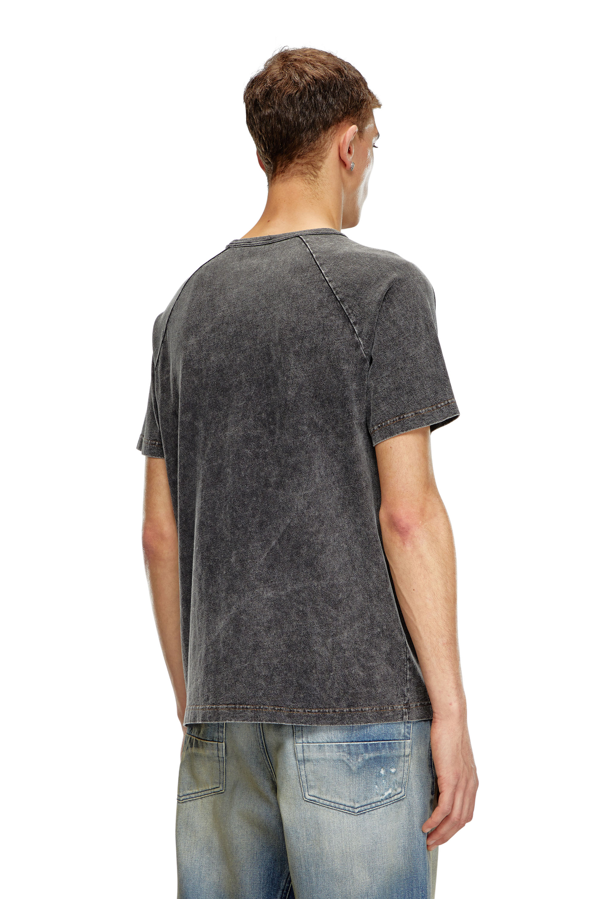 Diesel - T-RADJUST-Q1, T-shirt effet marbré avec bande brillante Homme in Noir - 3