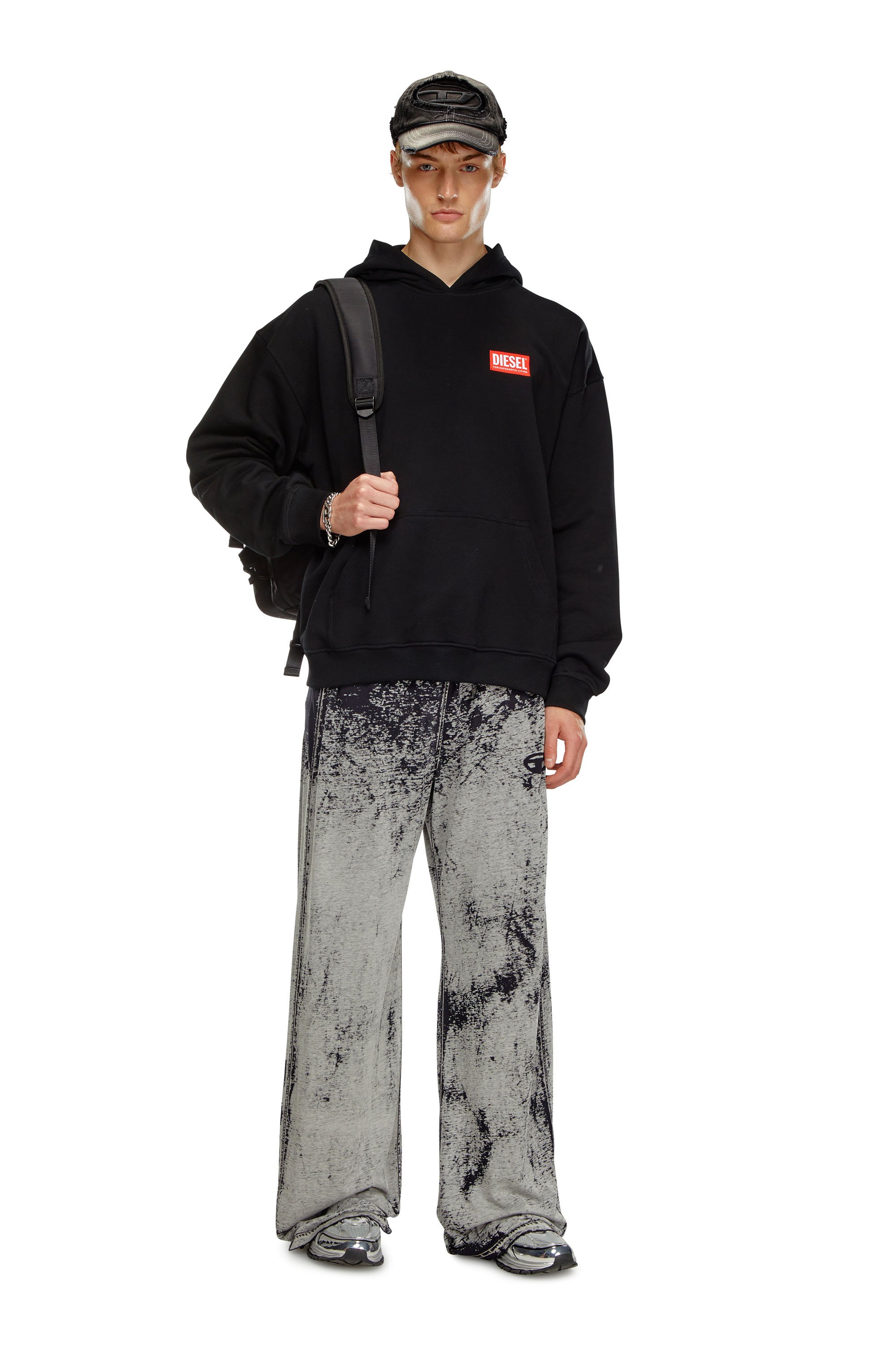 Diesel - S-BOXT-HOOD-LAB, Homme Sweat-shirt à capuche avec étiquette Diesel in Noir - Image 2