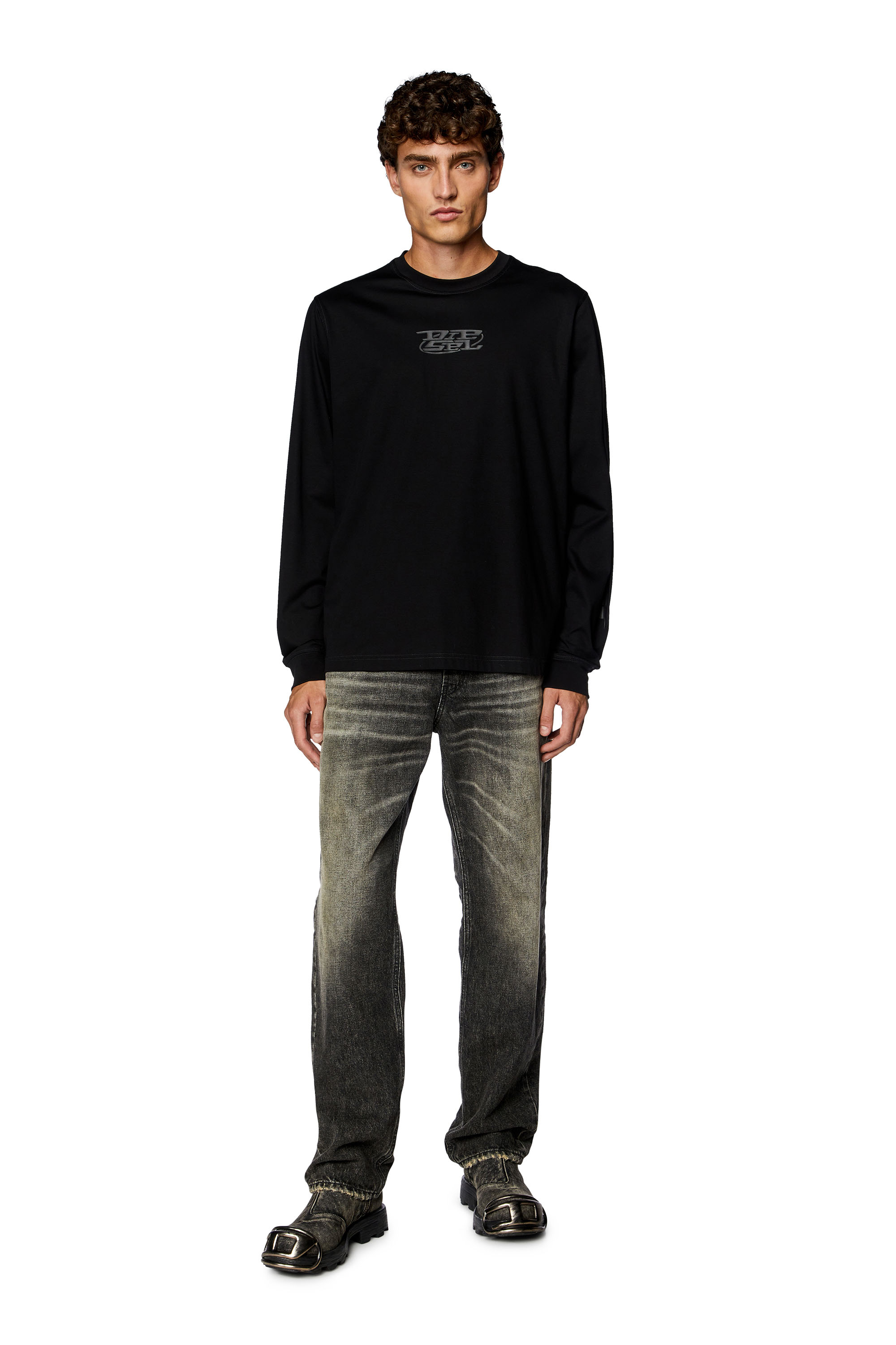 Diesel - T-MUST-LS-SLITS-N, Homme T-shirt à manches longues avec imprimés à haute densité in Noir - Image 4
