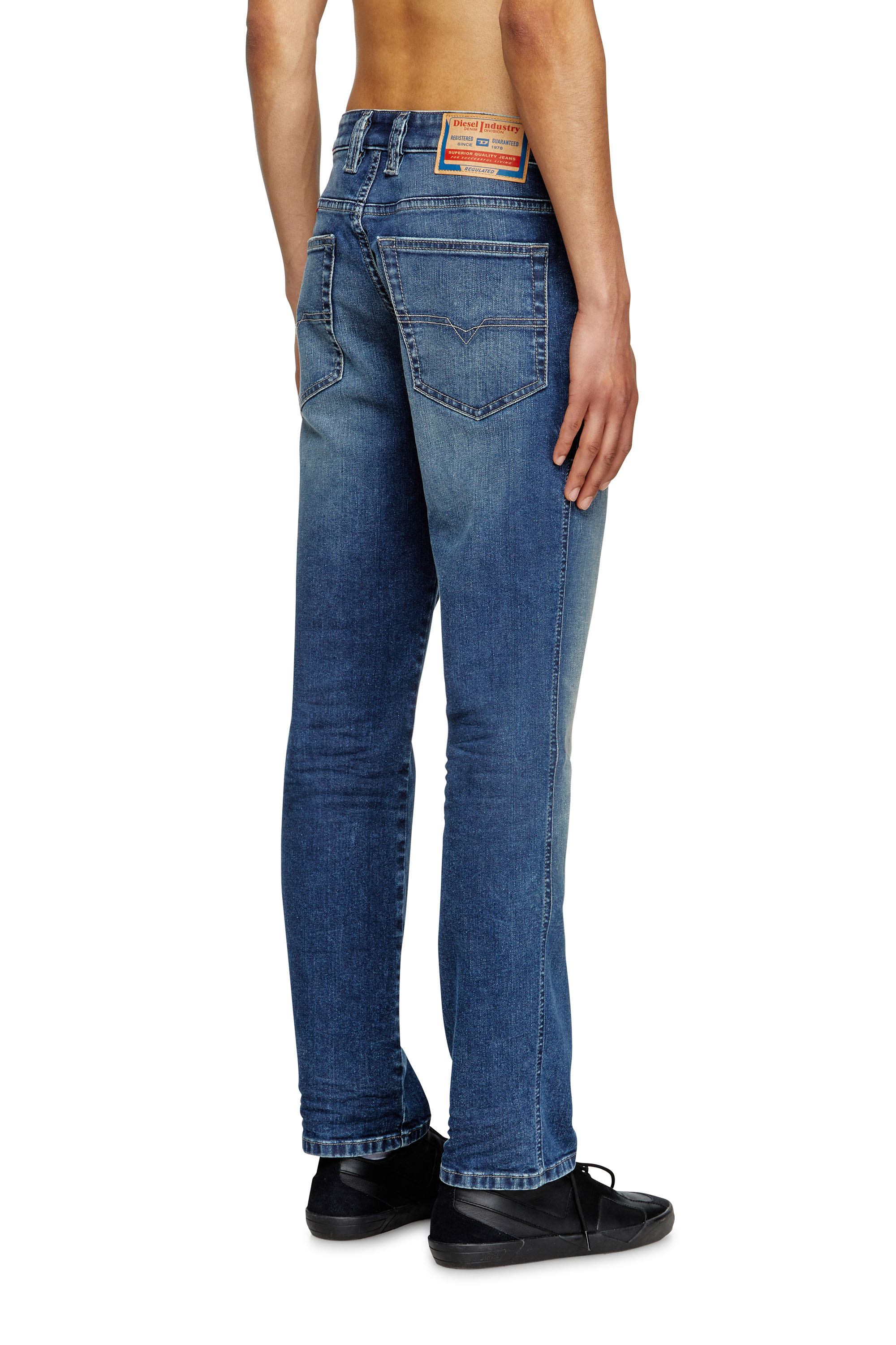 Diesel - Male's Slim Jeans 1993 D-Vyl 0DBEE, Medium Blue - 4