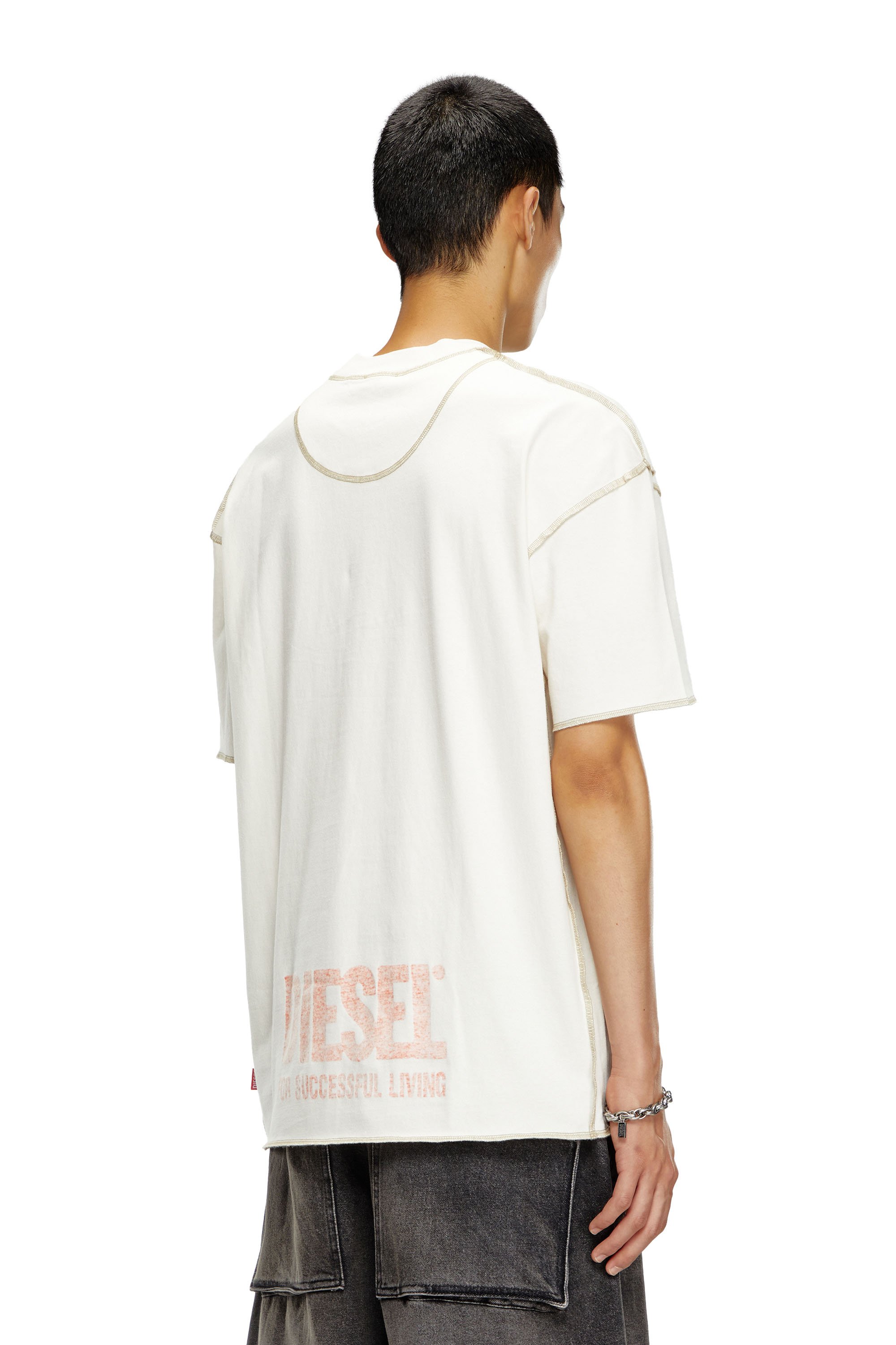 Diesel - T-CRAOR, T-shirt avec effet « inside-out » Homme in Blanc - 3