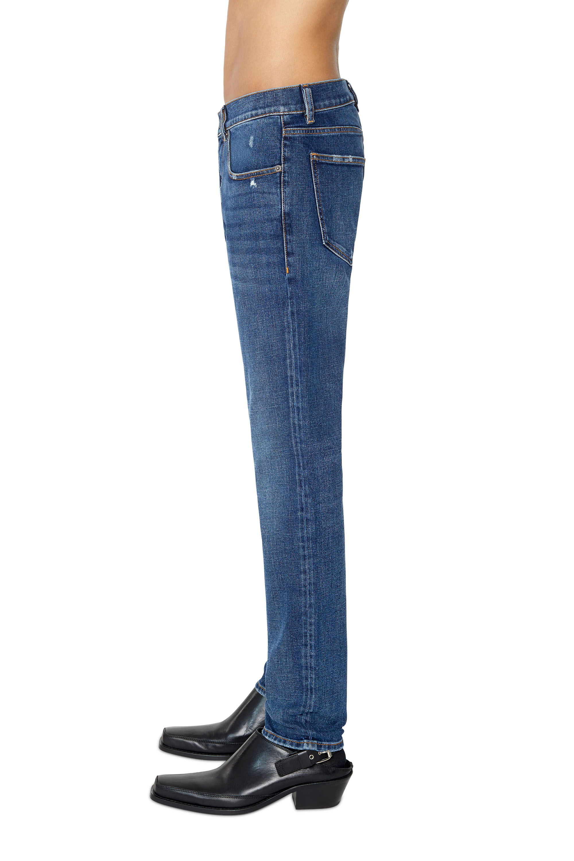 Diesel - 2019 D-Strukt 09E45 Slim Jeans, Bleu moyen - Image 4