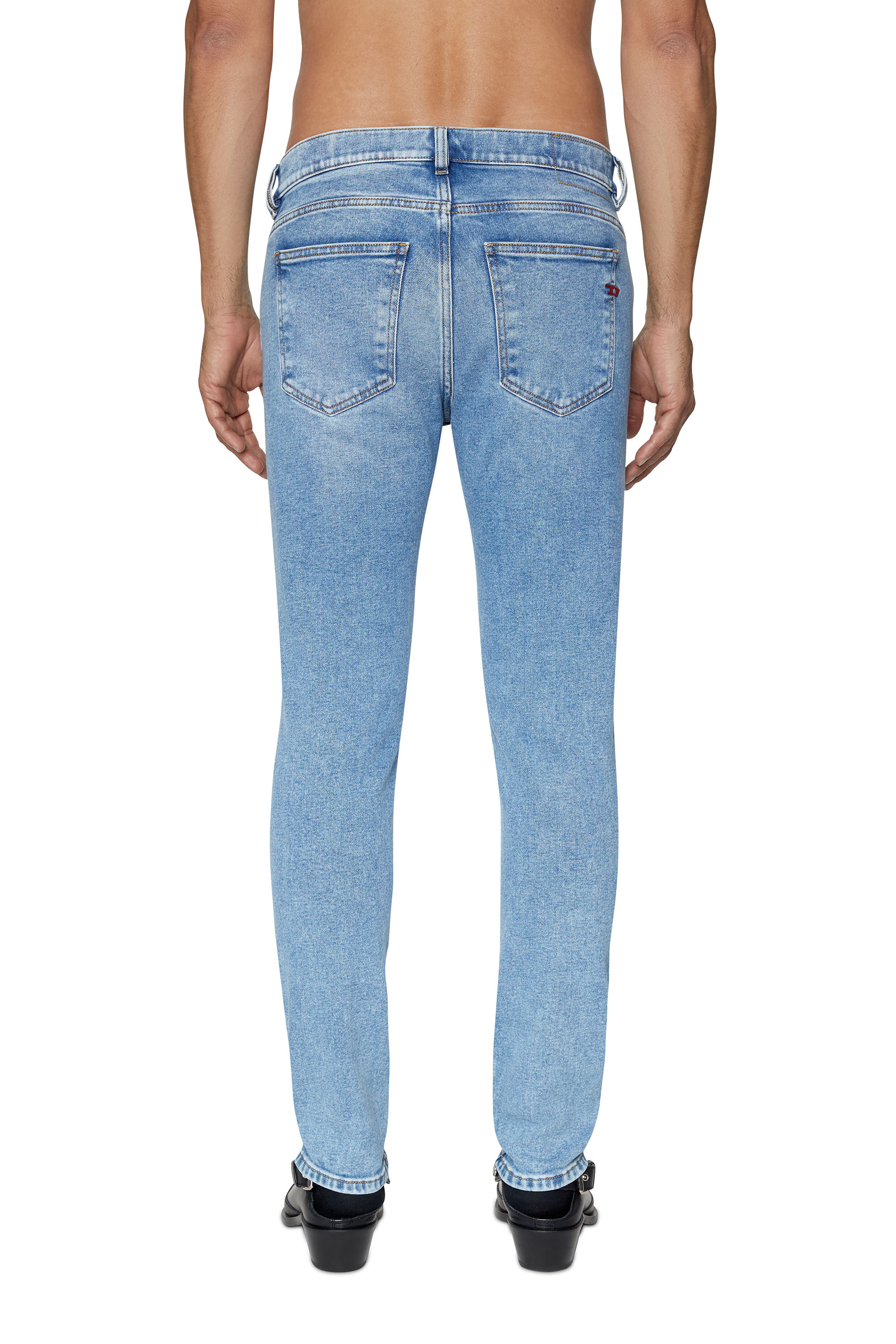 Diesel - Slim Jeans 2019 D-Strukt 09B92, Bleu Clair - Image 2