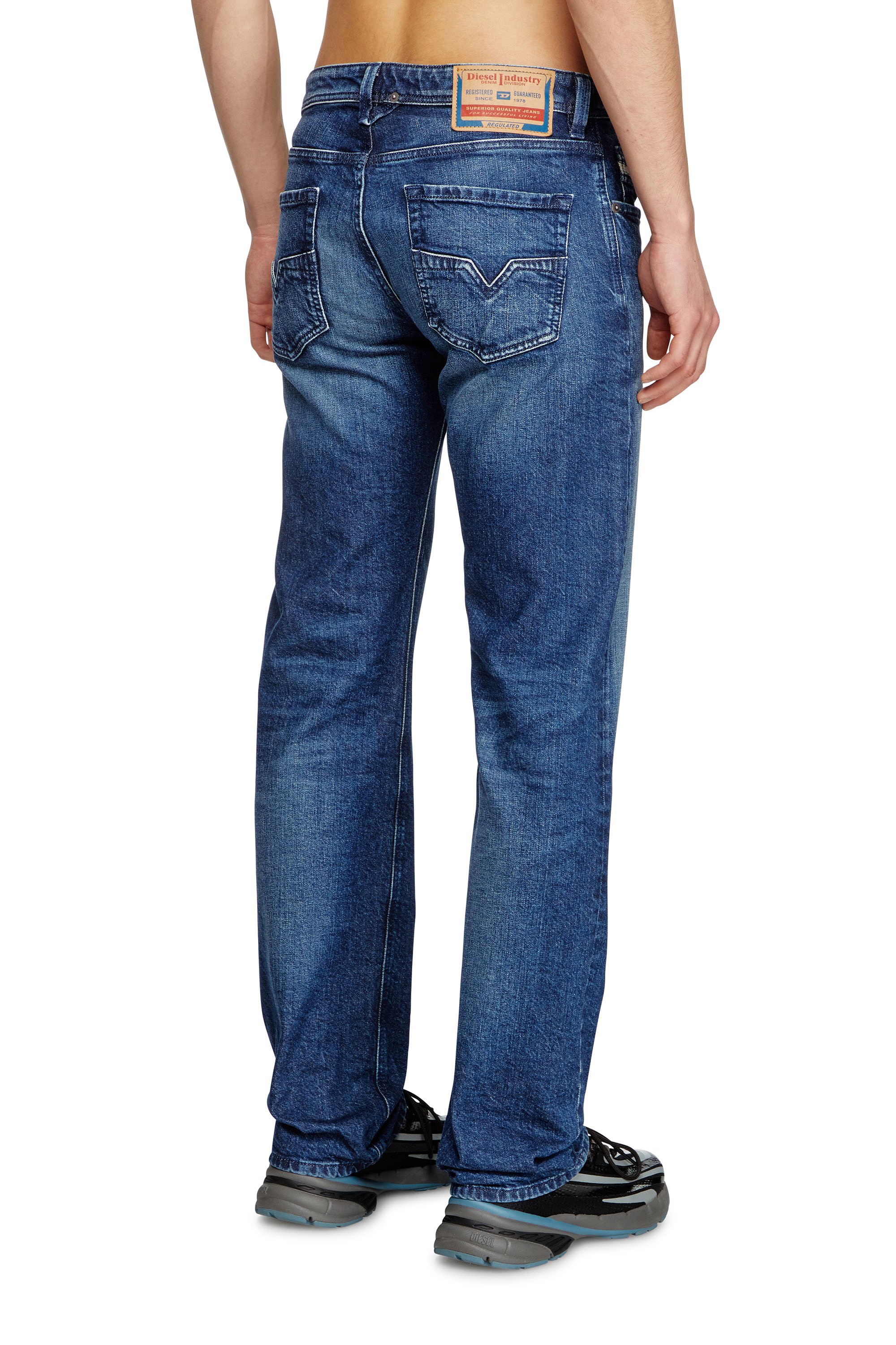 Diesel - Male's Regular Jeans 1985 Larkee 09L51, Dark Blue - 4