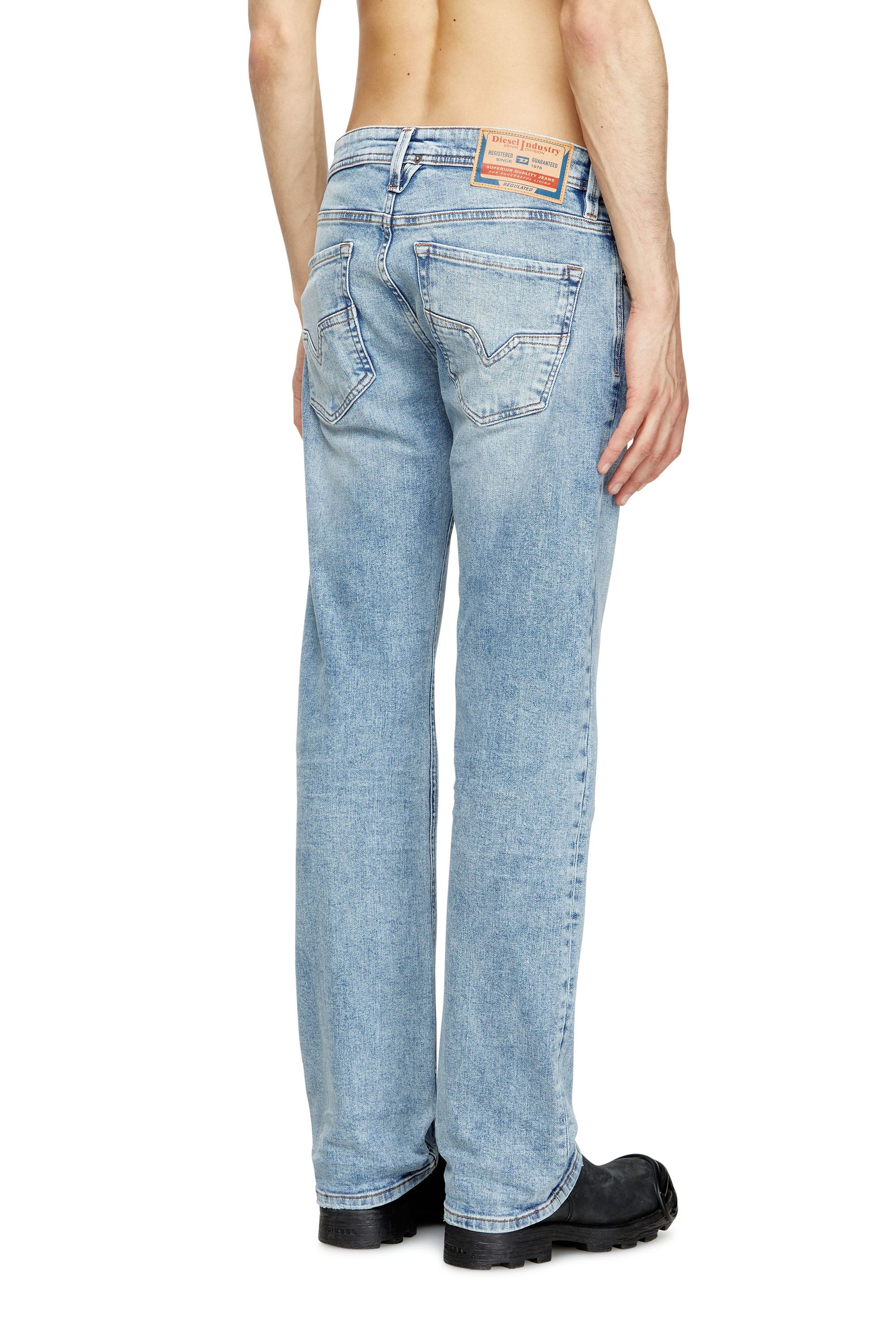 Diesel - Male's Regular Jeans 1985 Larkee 0DBDV, Light Blue - 3