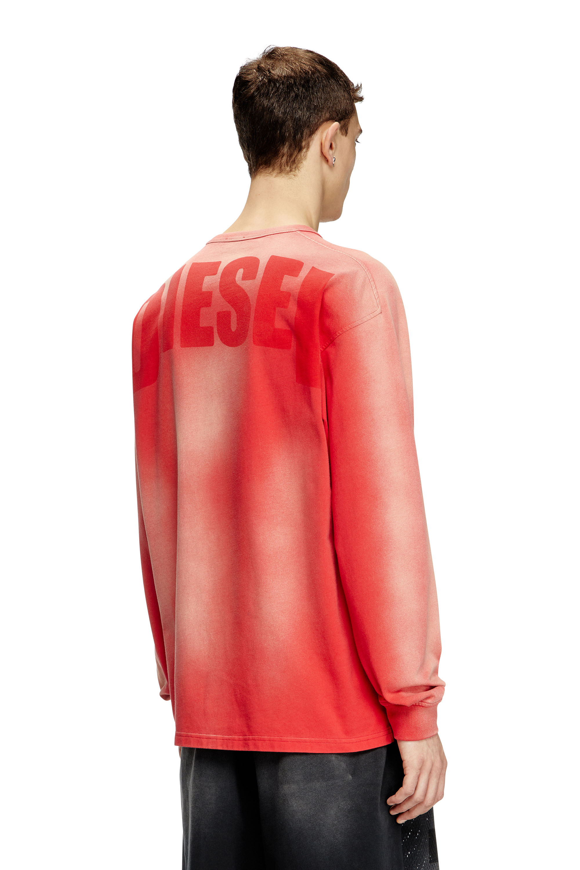 Diesel - T-ROXTER-LS-MESH, T-shirt à manches longues délavé avec devant en mesh Homme in Rouge - 2