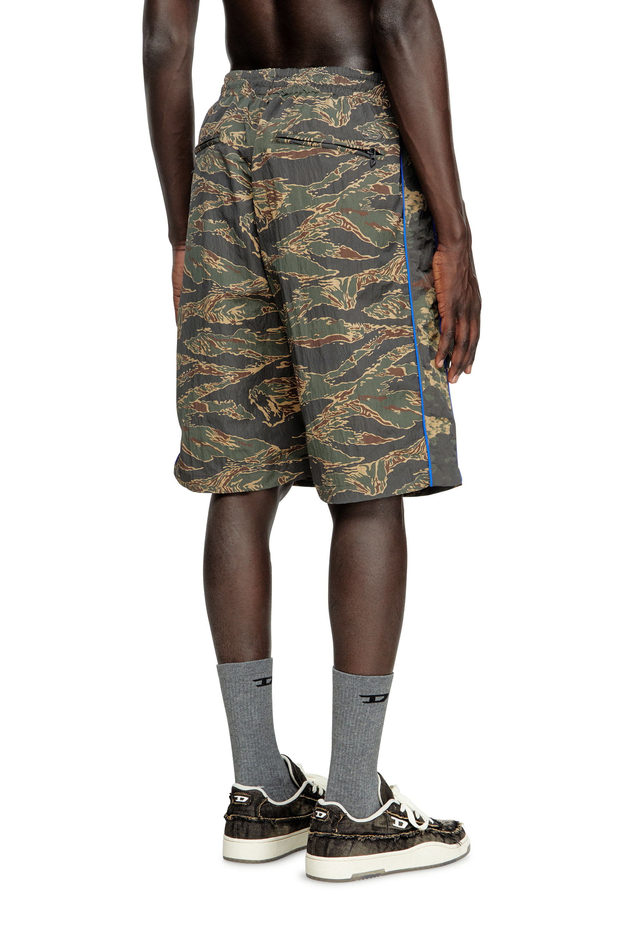 Diesel - P-RAMOS-SHORT-EPBW, Male's Cargo shorts with mixed camo prints in Military Green - 3
