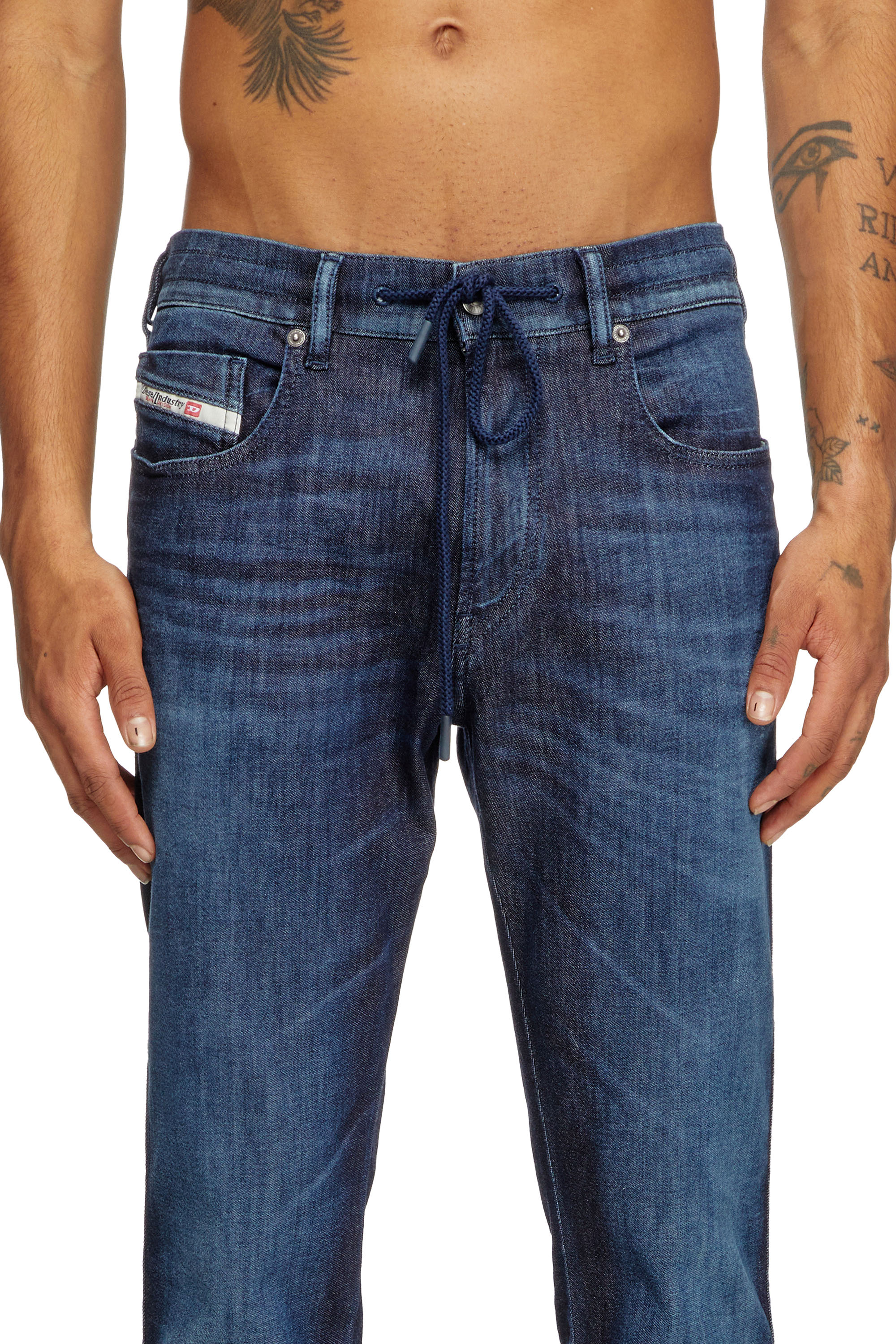 Diesel - Male's Slim 2060 D-Strukt Joggjeans® 09L11, Dark Blue - 5