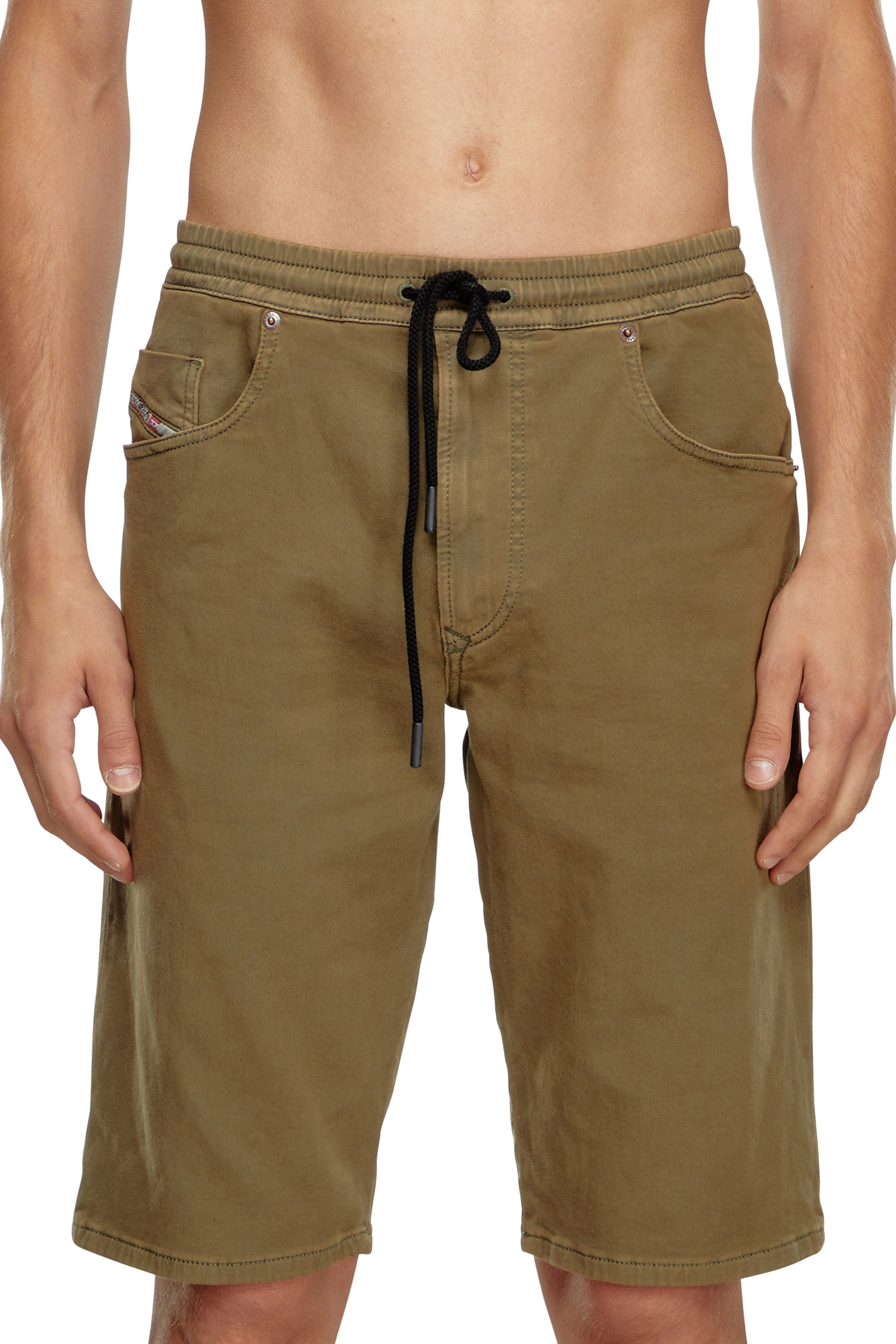 Diesel - 2033 D-KROOLEY-SHORT JOGG, Male's Chino shorts in JoggJeans in Military Green - 3