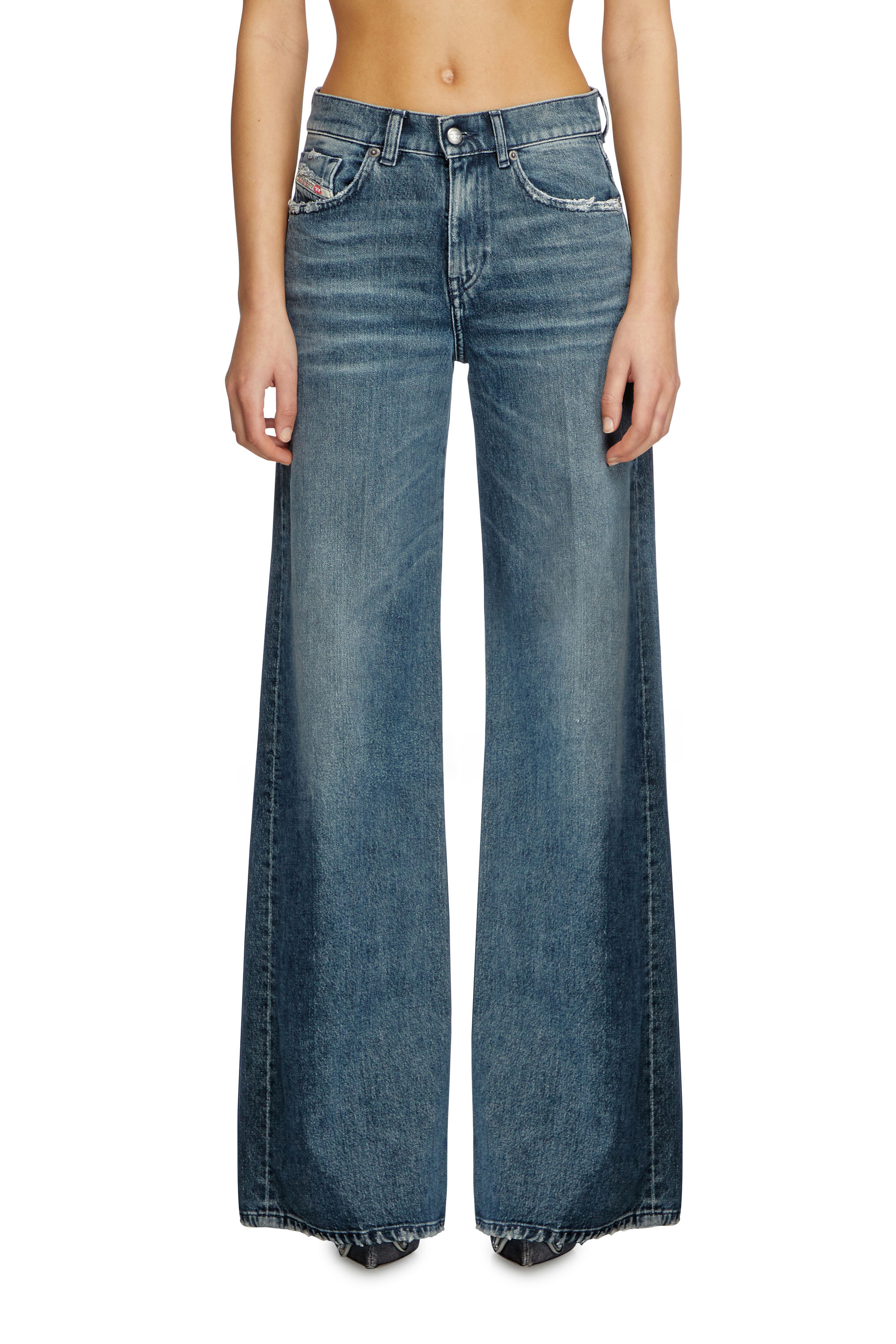 Diesel - Flare Jeans 1978 D-Akemi 007Y7 Femme, Bleu moyen - Image 1