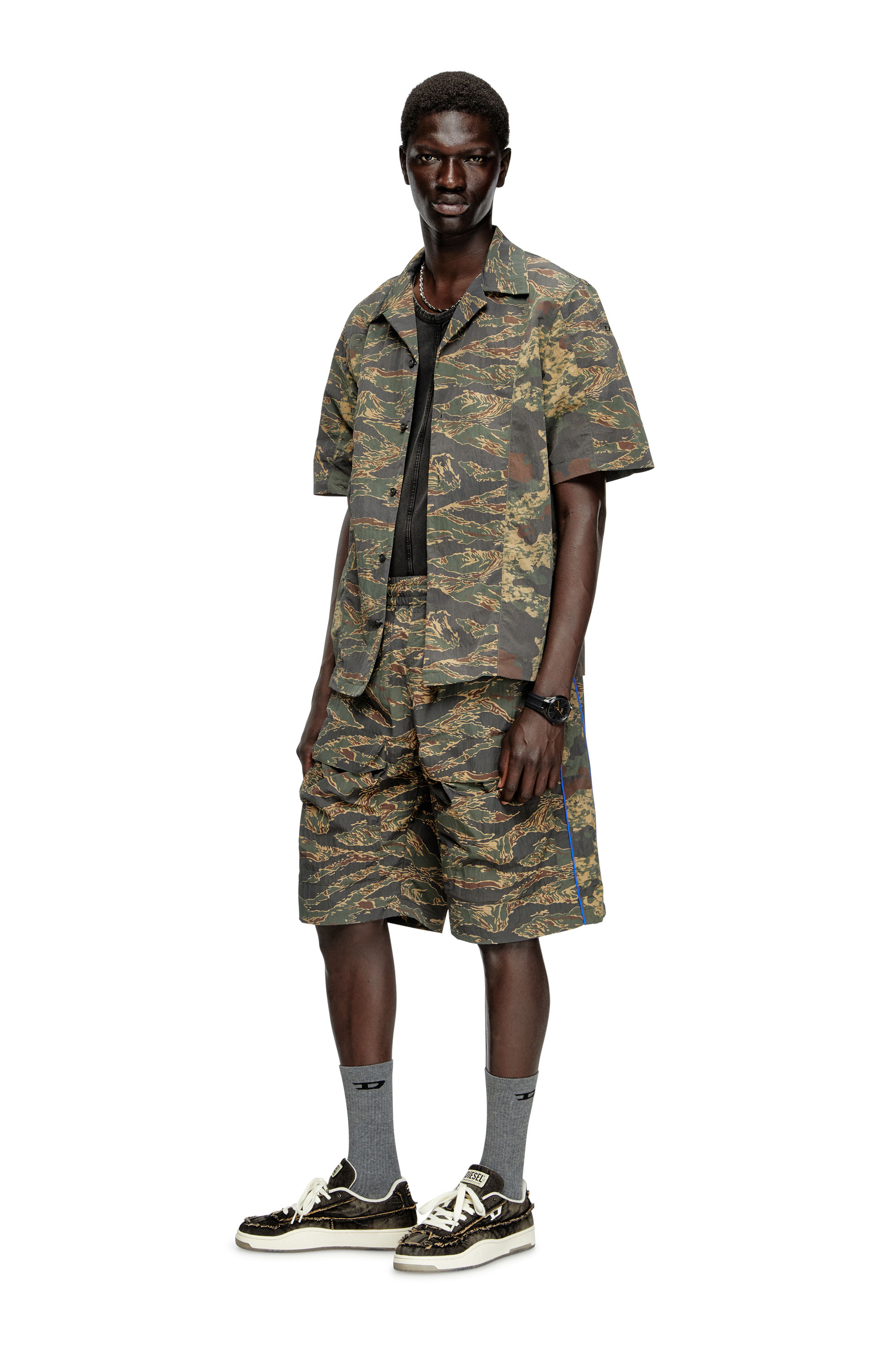 Diesel - P-RAMOS-SHORT-EPBW, Male's Cargo shorts with mixed camo prints in Military Green - 2