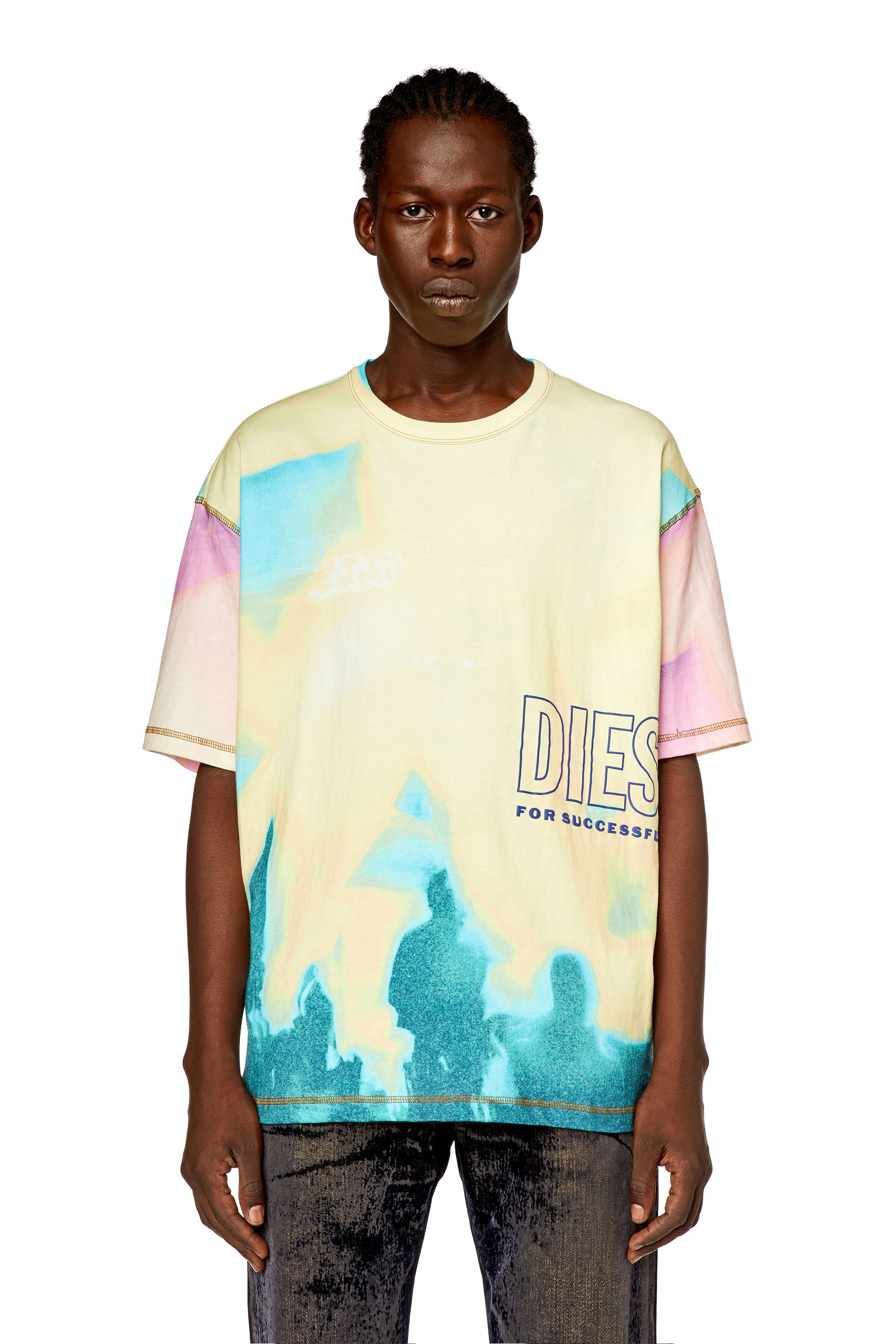 Diesel - T-WASH-COLOR, Homme T-shirt avec imprimé pastel délavé in Jaune - Image 1