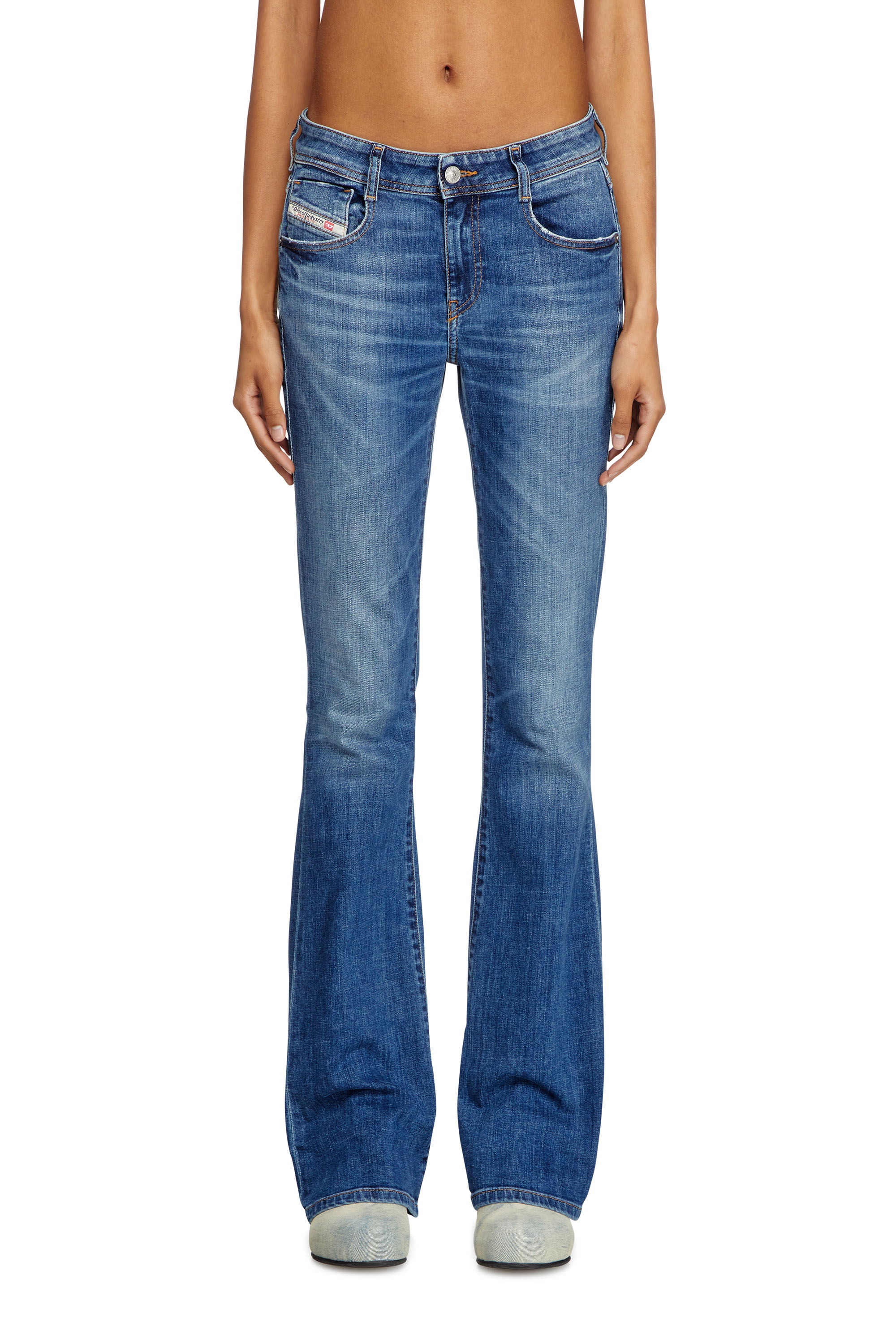 Diesel - Bootcut Jeans 1969 D-Ebbey 09J33 Femme, Bleu moyen - Image 2