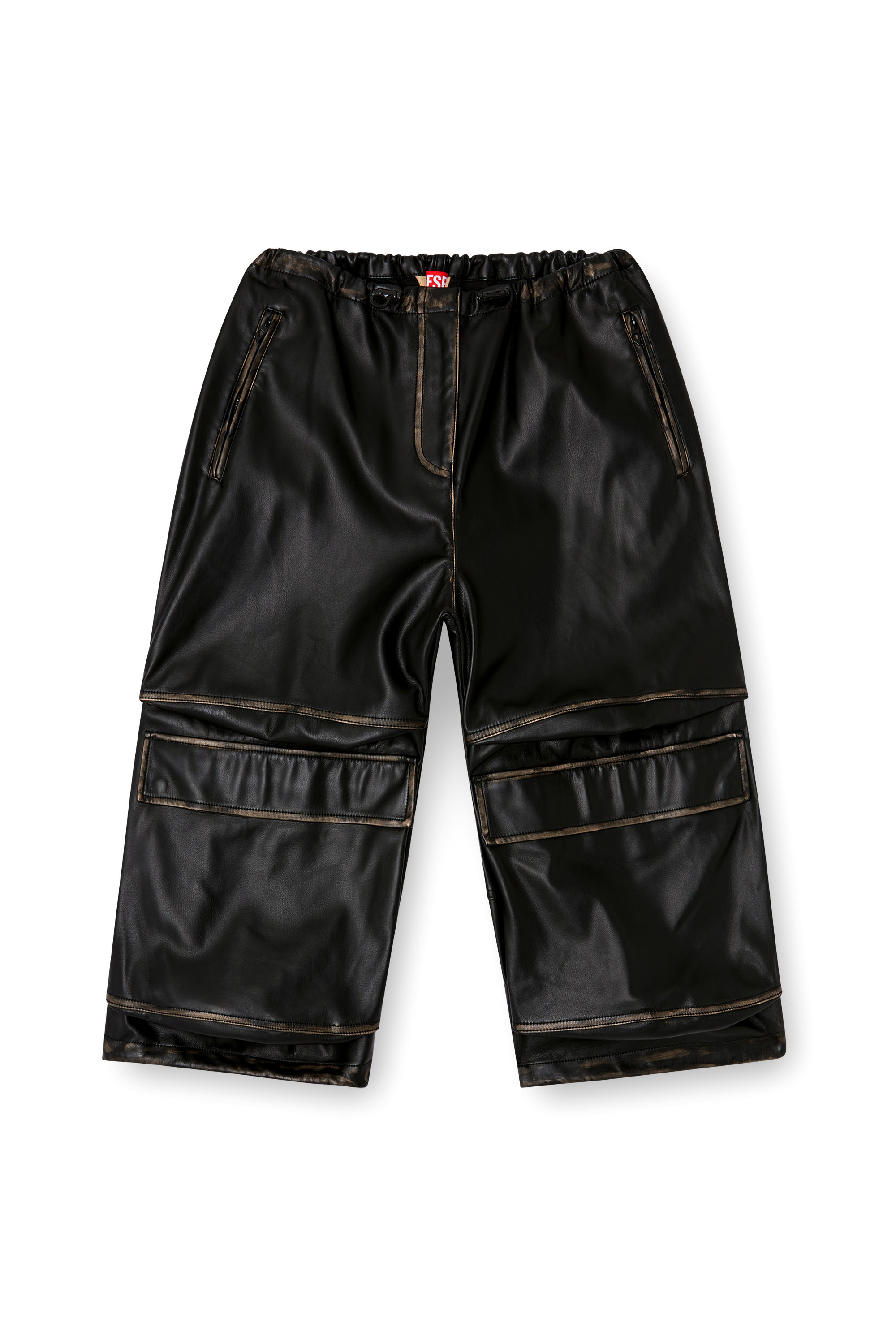 Diesel - P-DAYETZ-SHORT-FEM, Bermuda cargo en similicuir Femme in Noir - 5